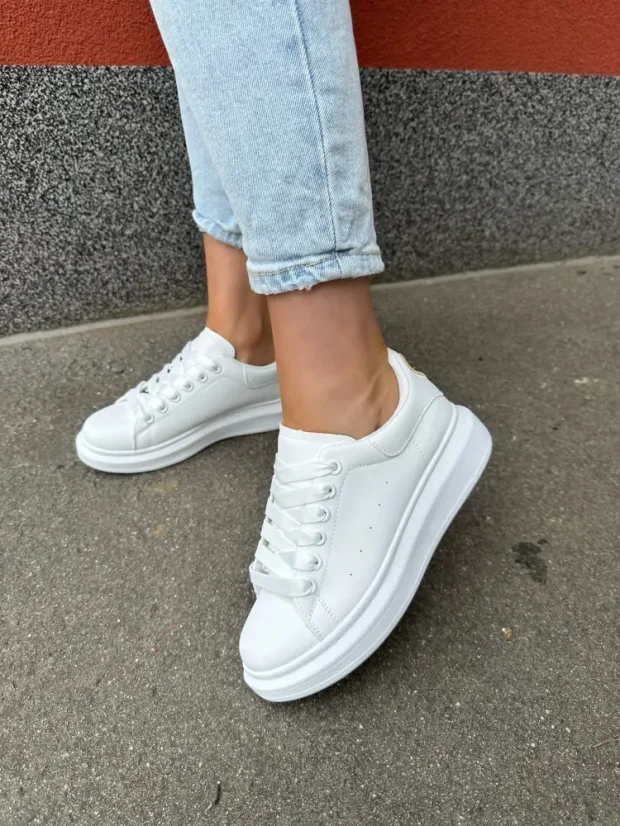 Bílé trendy tenisky LOVE