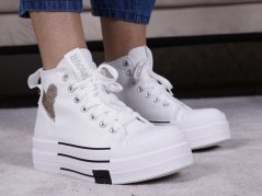 Bílé kotníkové tenisky na vysoké podrážce AMOUR