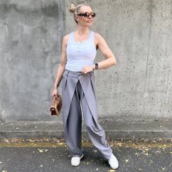 Tmavě šedé trendy kalhoty s překladem ELYSIA