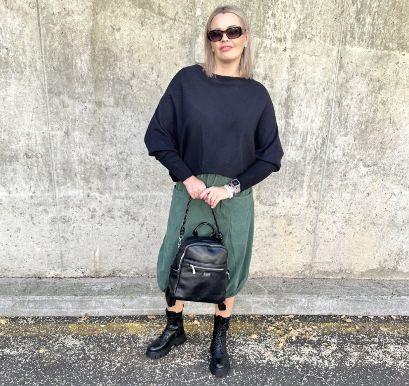 Černý svetr netopýřího střihu KINGSTAR