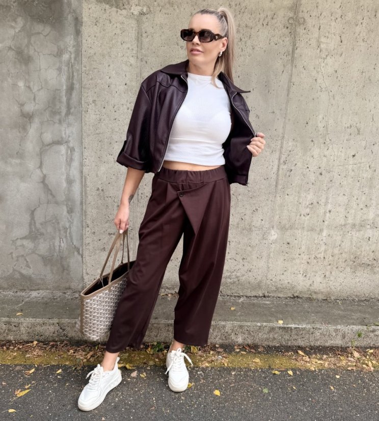 Čokoládově hnědé stylové kalhoty s překladem LUX LYRA