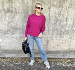 Malinově růžový svetr netopýřího střihu KINGSTAR