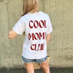 Bílé prémiové tričko s bordó nápisem COOL MOMS CLUB